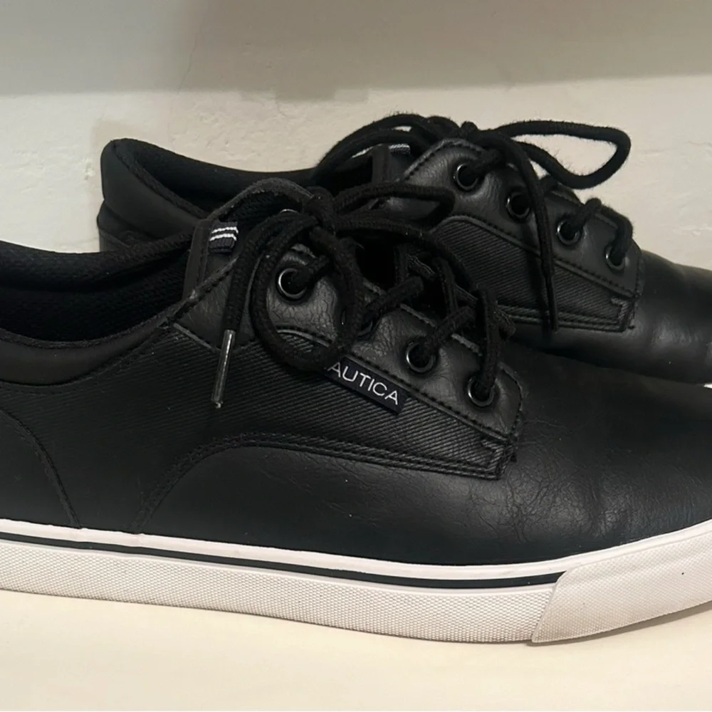 Nautica Men's Black Casual Sneakers